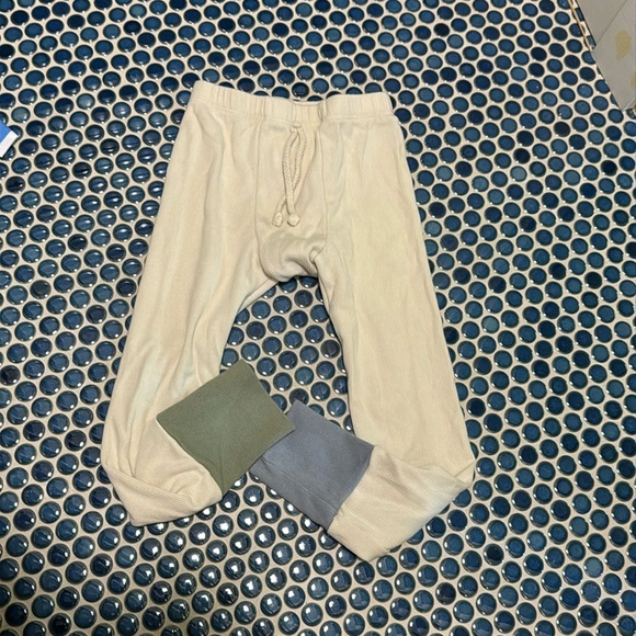 Childhoods clothing bottoms - Picture 1 of 2